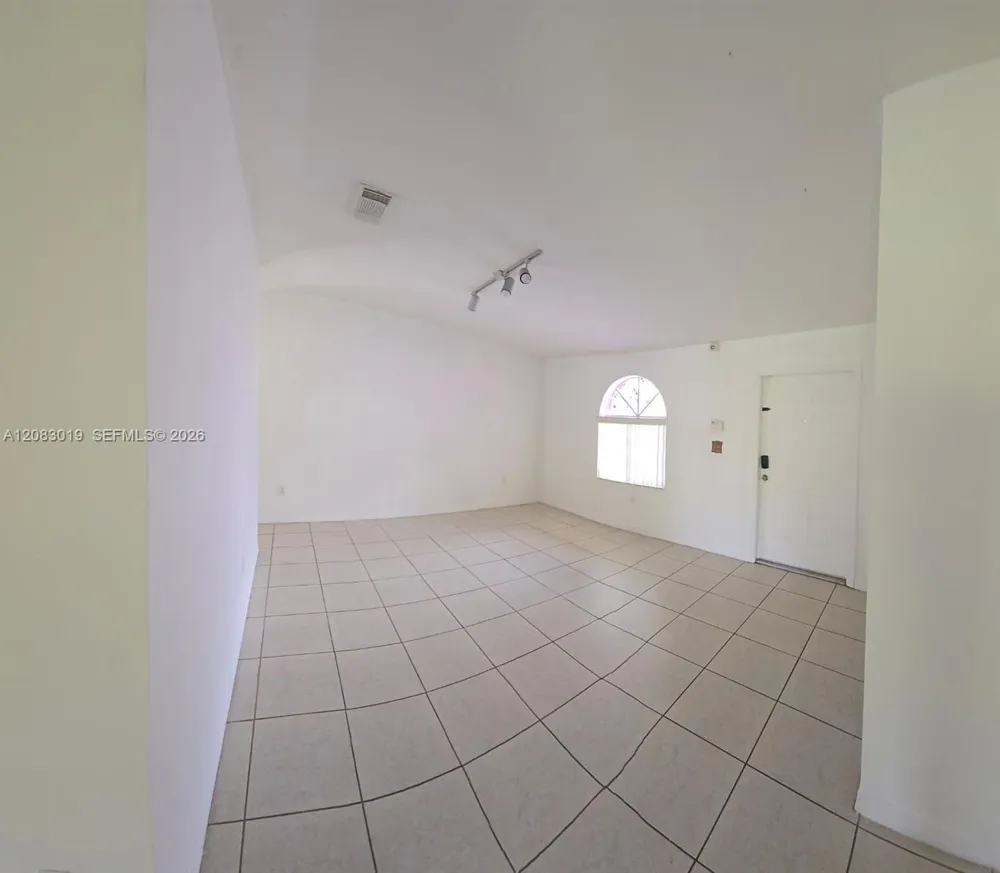 18045 SW 154th Pl Miami, FL 33187