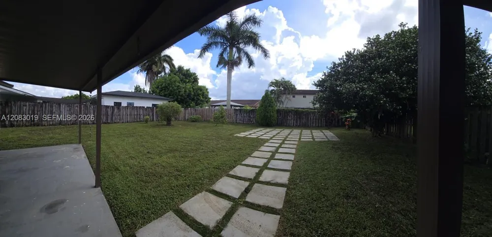 18045 SW 154th Pl Miami, FL 33187
