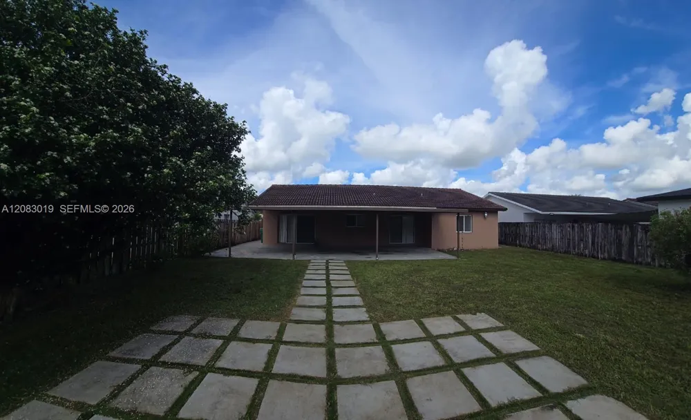18045 SW 154th Pl Miami, FL 33187