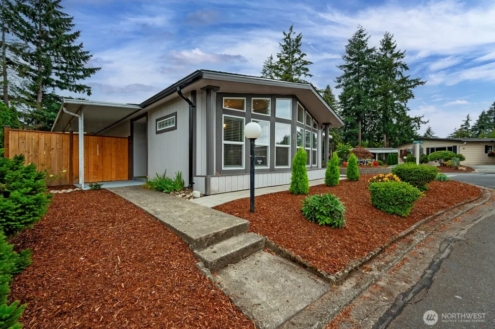 201 Union Avenue SE #13 Renton, WA 98059
