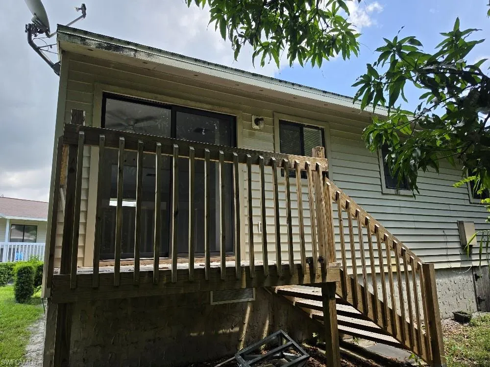 2455 Thomasson Drive #B Naples, FL 34112