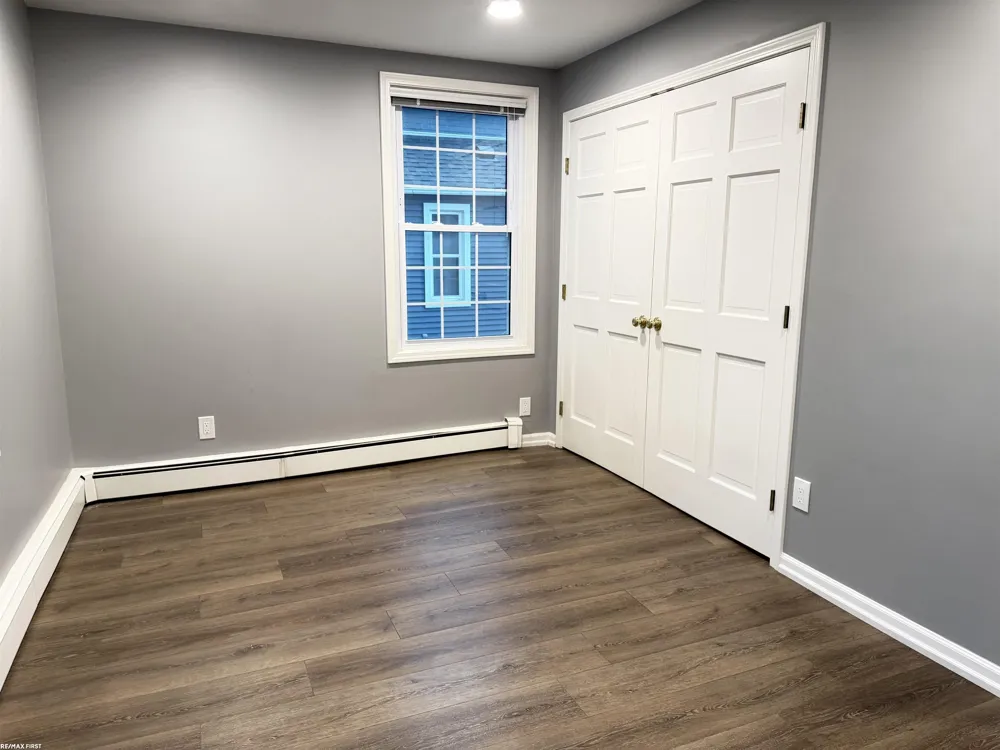 1213 Clinton Avenue St Clair City, MI 48079