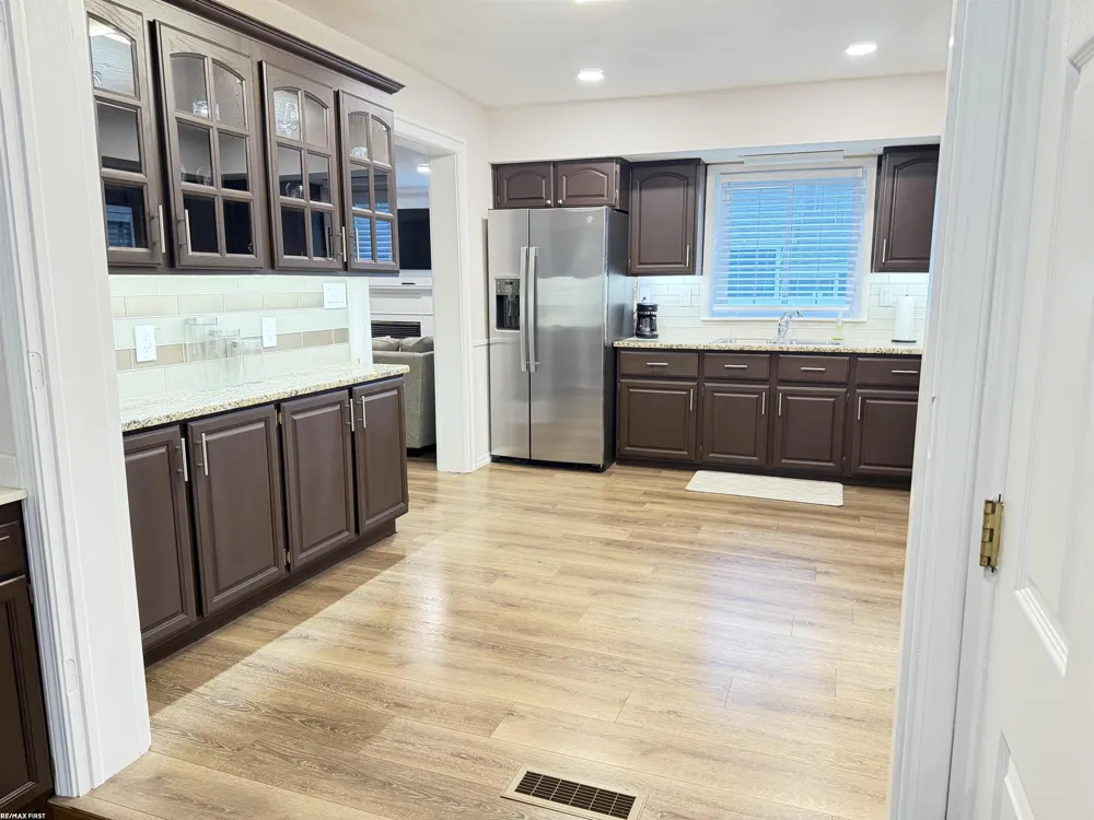 1213 Clinton Avenue St Clair City, MI 48079