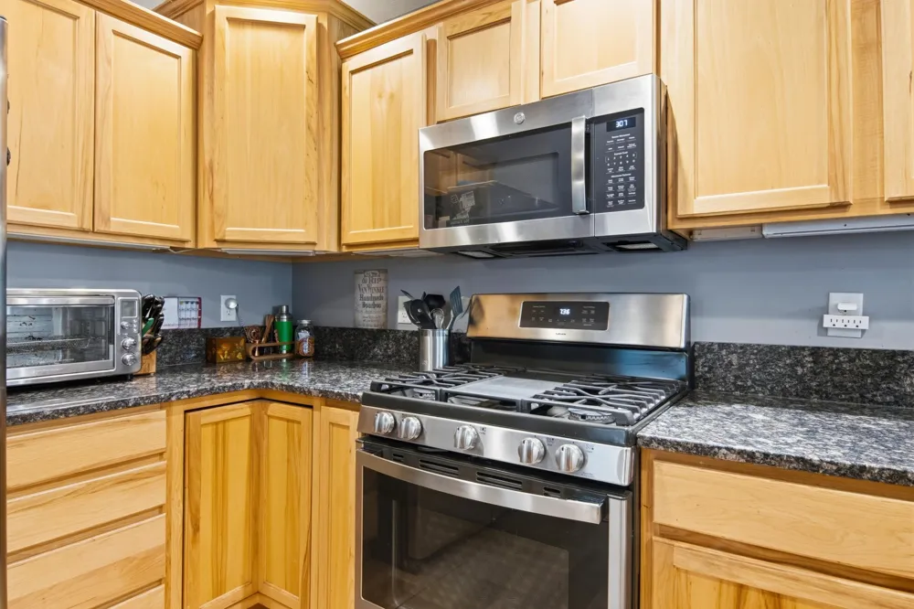 4138 Sherwood Forest Drive East Bay Township, MI 49686
