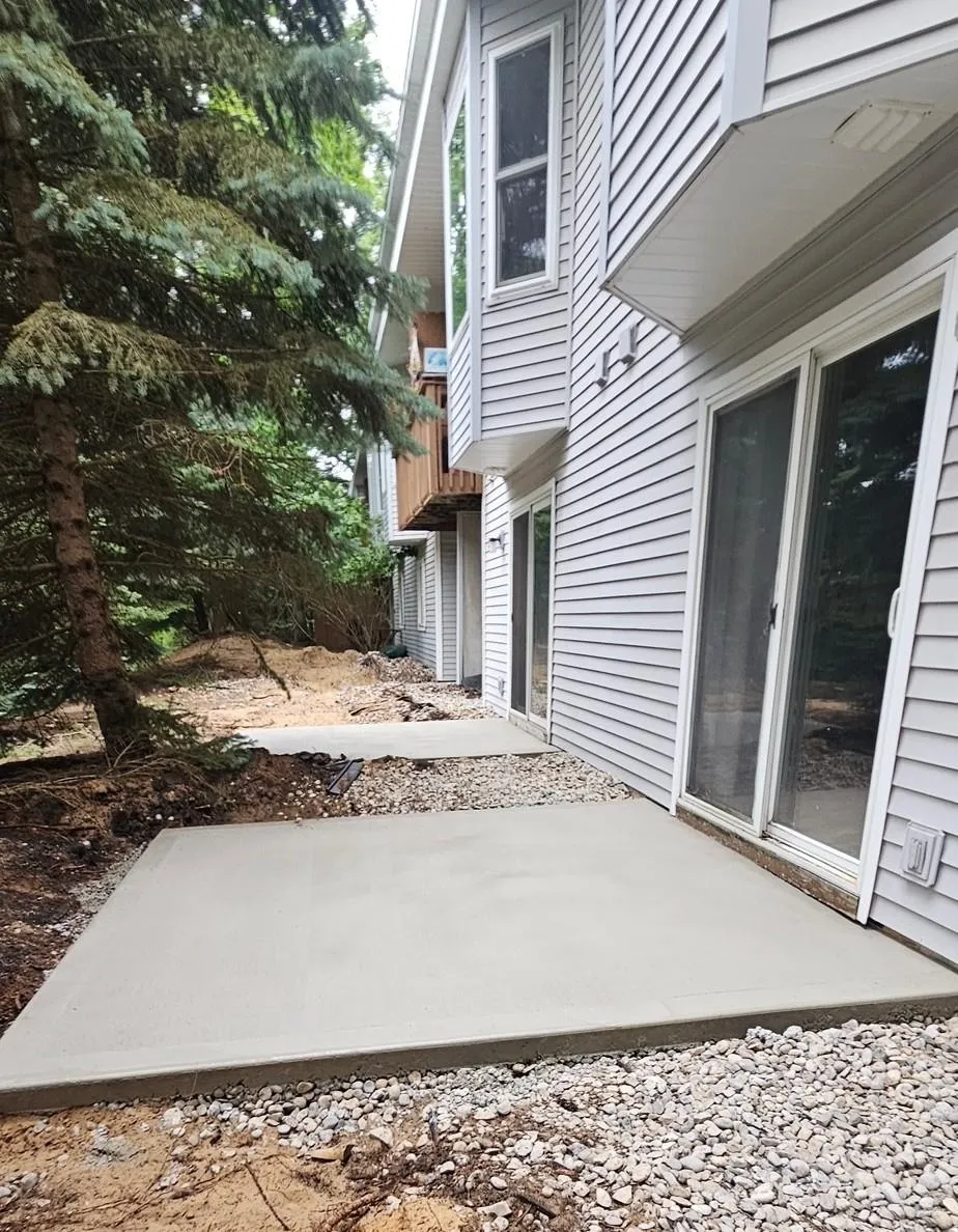 4138 Sherwood Forest Drive East Bay Township, MI 49686