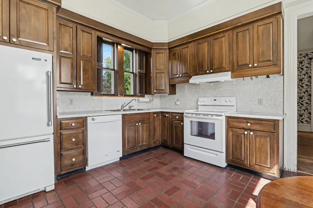 313 W Front Street Buchanan City, MI 49107