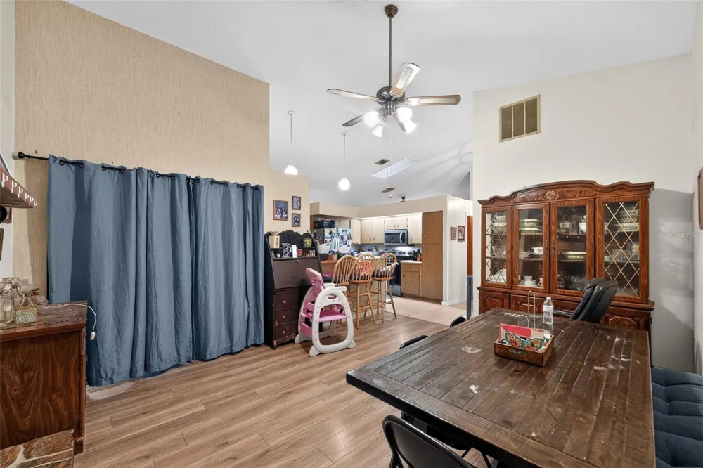 1232 BENT OAK TRAIL Altamonte Springs, FL 32714