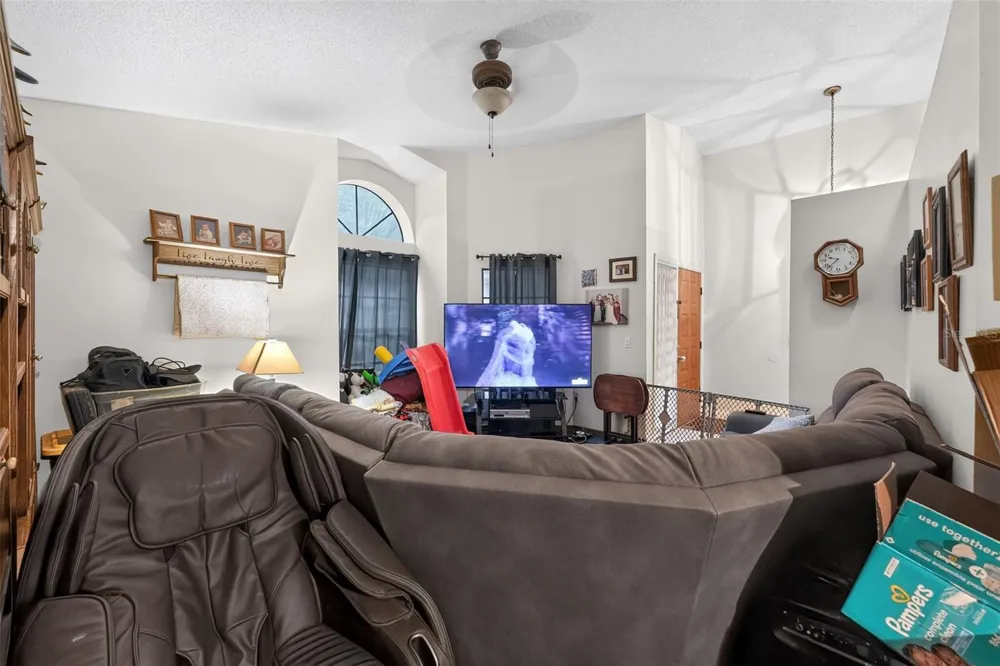 1232 BENT OAK TRAIL Altamonte Springs, FL 32714
