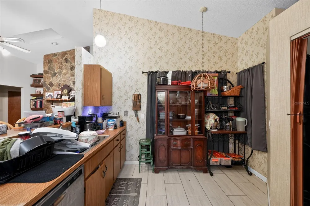 1232 BENT OAK TRAIL Altamonte Springs, FL 32714