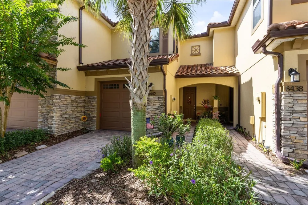 8442 KELSALL DRIVE Orlando, FL 32832
