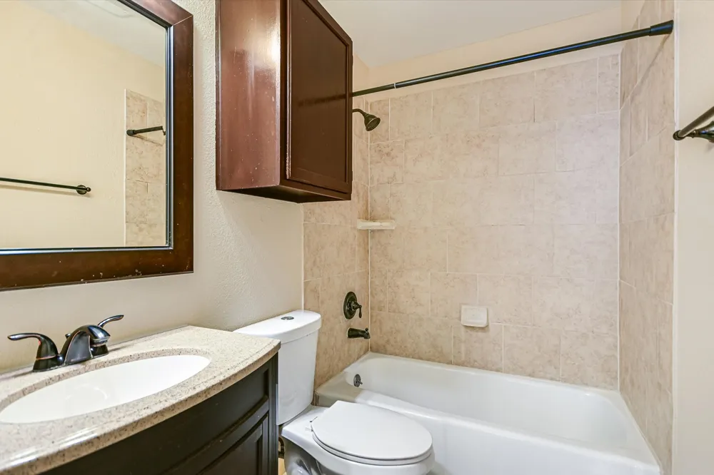 519 Cutty Trail #B Lakeway, TX 78734