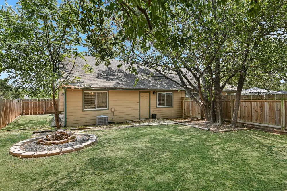 519 Cutty Trail #B Lakeway, TX 78734