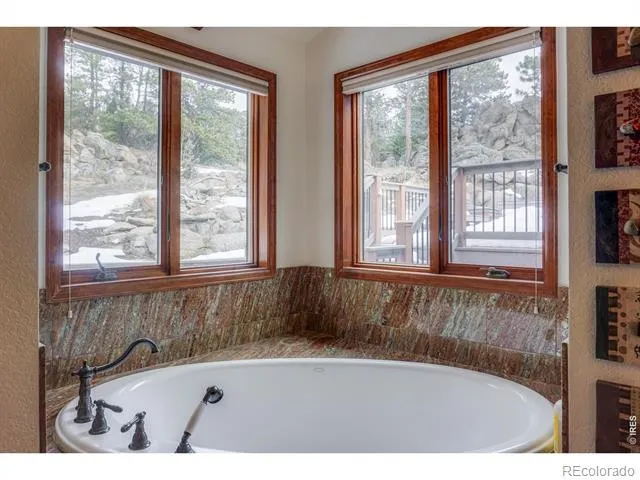 842 Lakeshore Drive Boulder, CO 80302