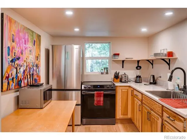 842 Lakeshore Drive Boulder, CO 80302