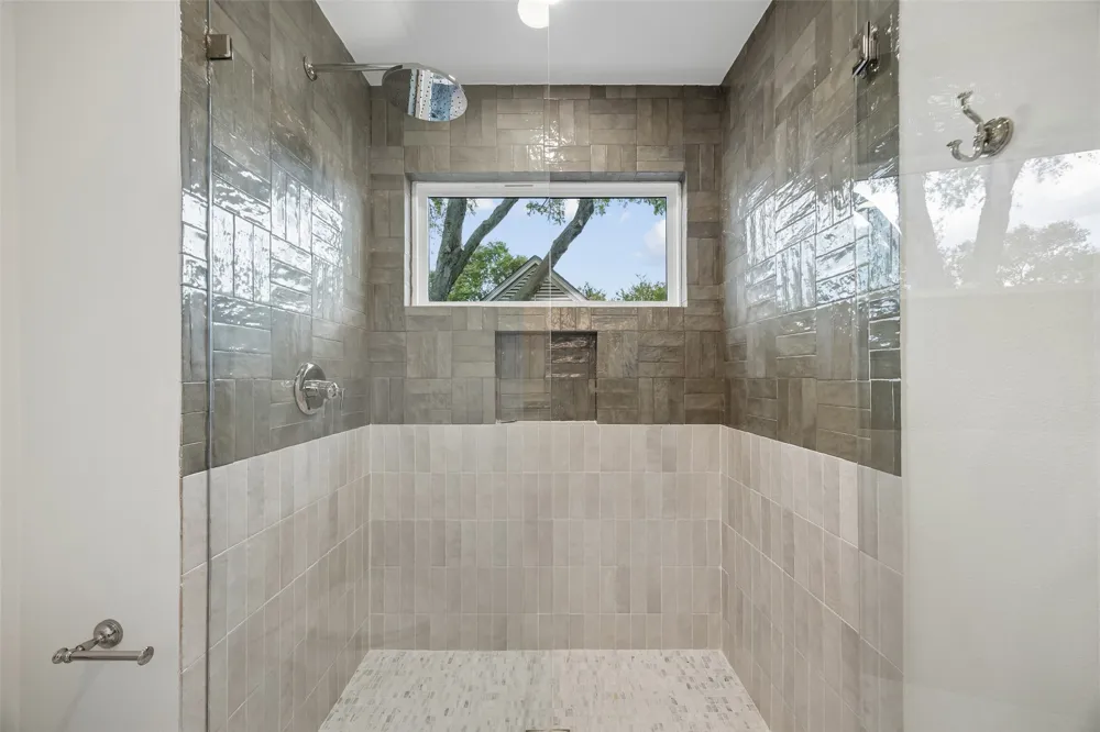 10310 Mosscrest Drive Dallas, TX 75238