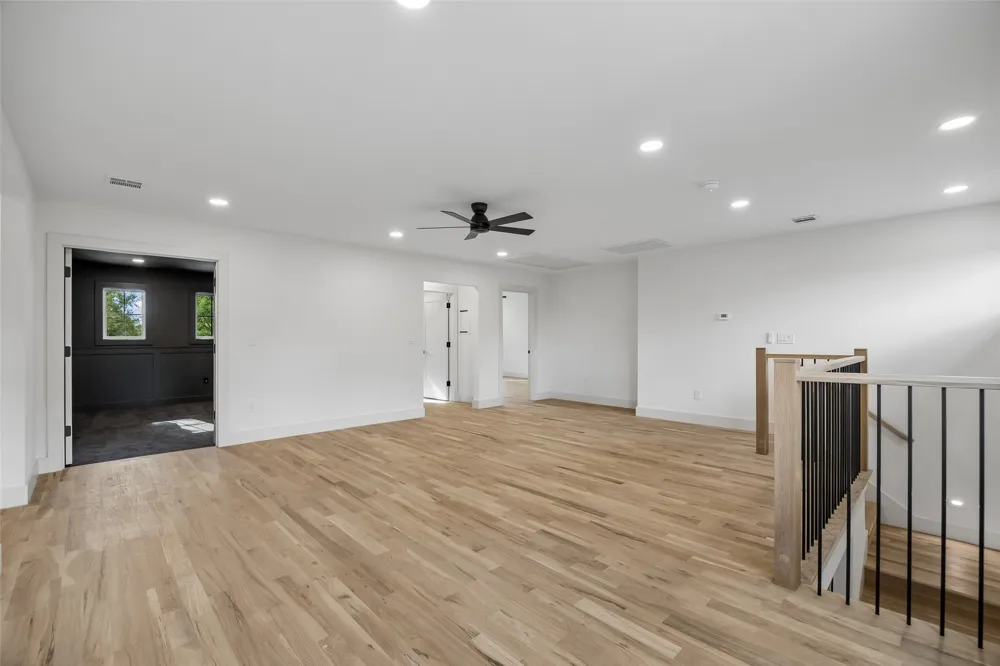 10310 Mosscrest Drive Dallas, TX 75238