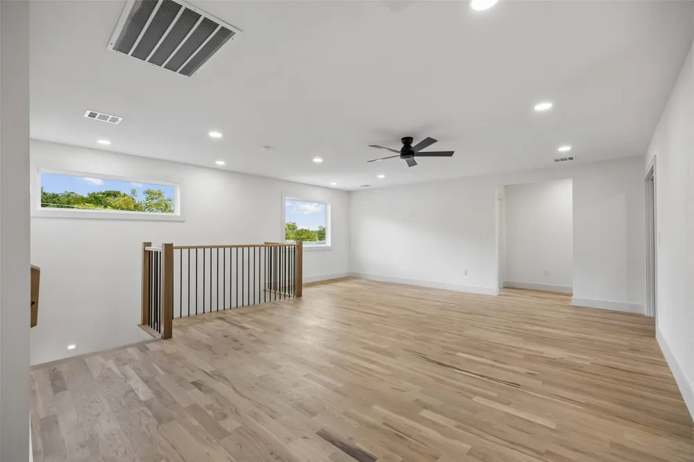 10310 Mosscrest Drive Dallas, TX 75238