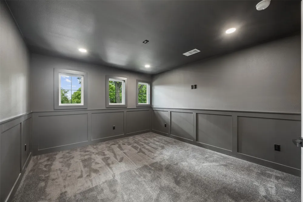10310 Mosscrest Drive Dallas, TX 75238