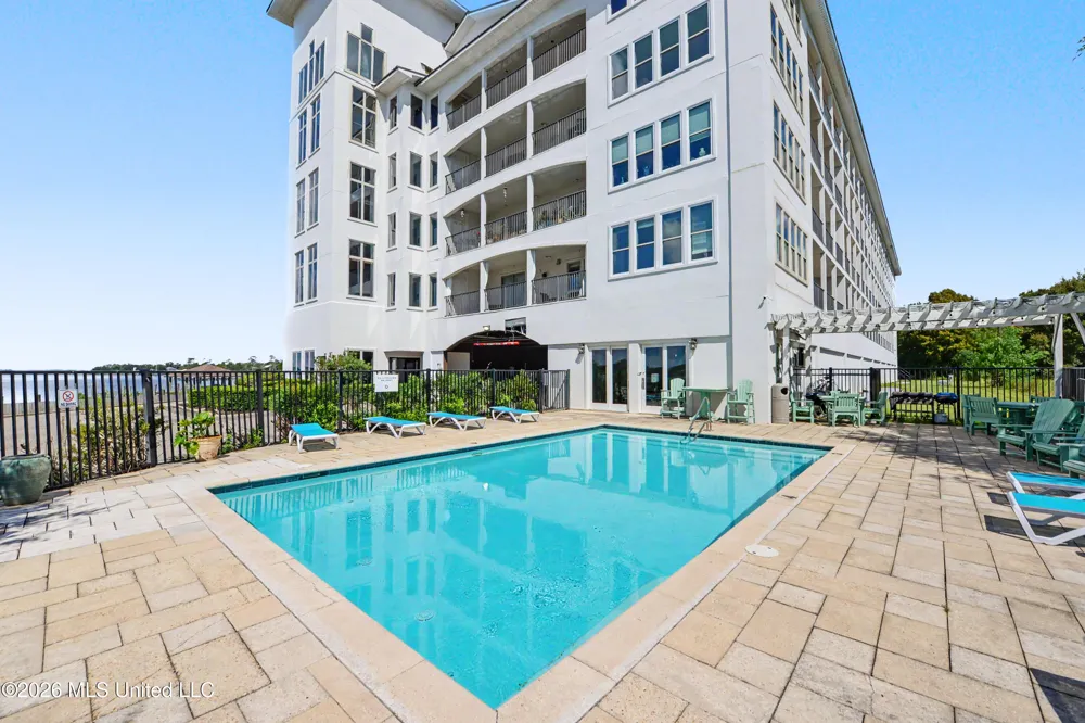 630 Bay Cove Drive Biloxi, MS 39532