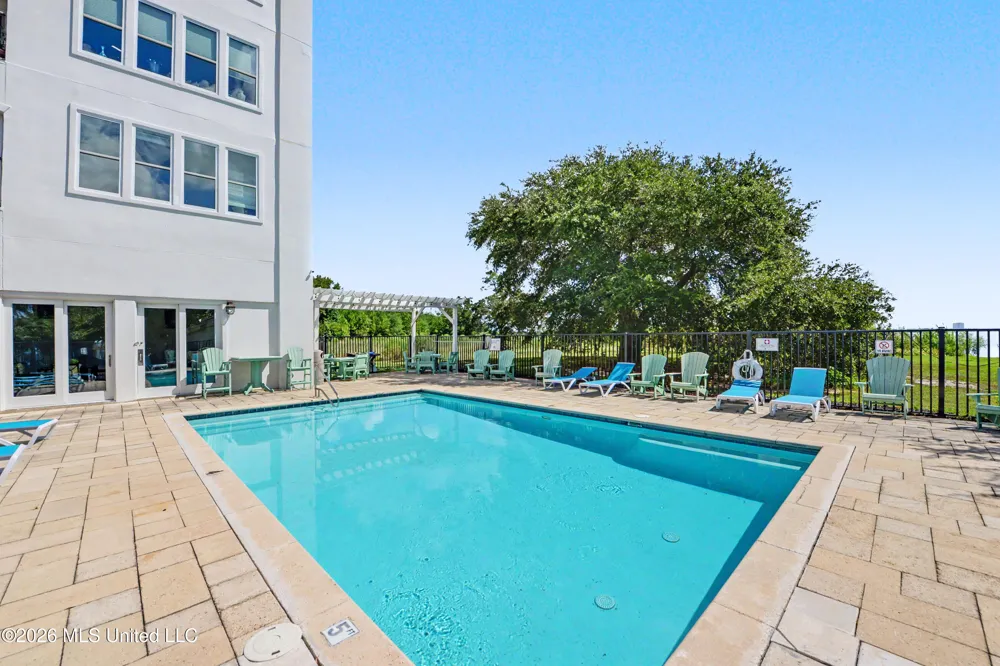 630 Bay Cove Drive Biloxi, MS 39532