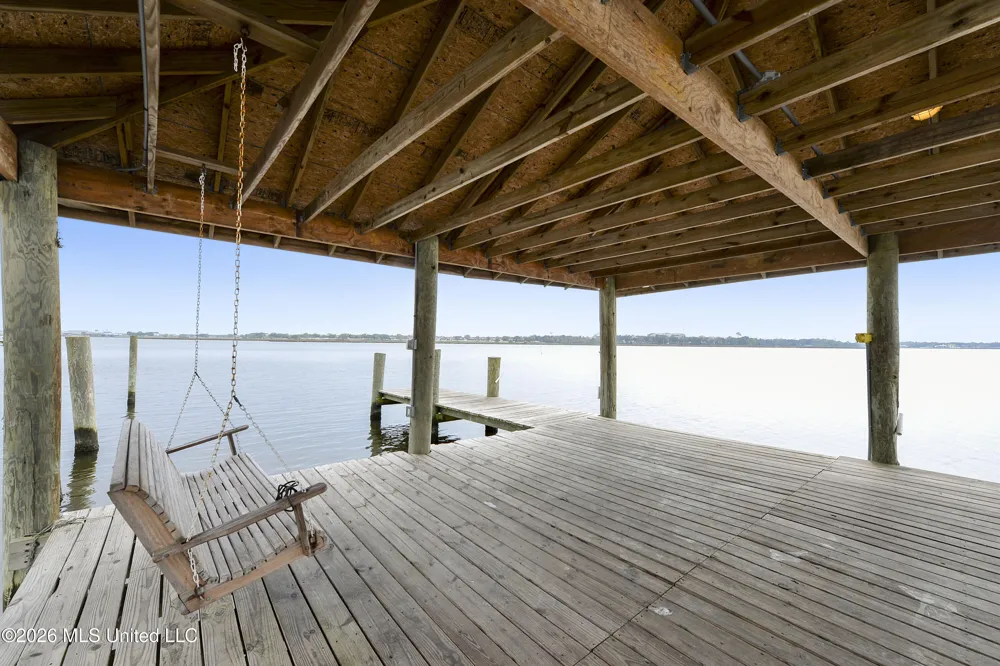 630 Bay Cove Drive Biloxi, MS 39532