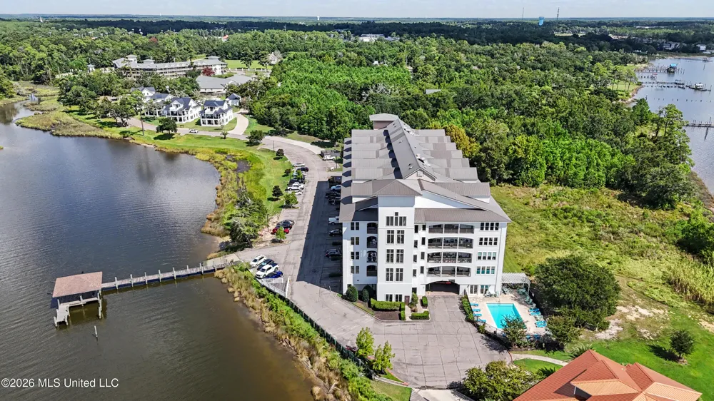 630 Bay Cove Drive Biloxi, MS 39532