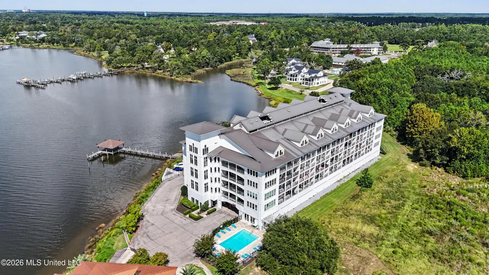 630 Bay Cove Drive Biloxi, MS 39532