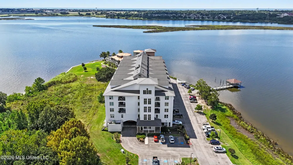 630 Bay Cove Drive Biloxi, MS 39532