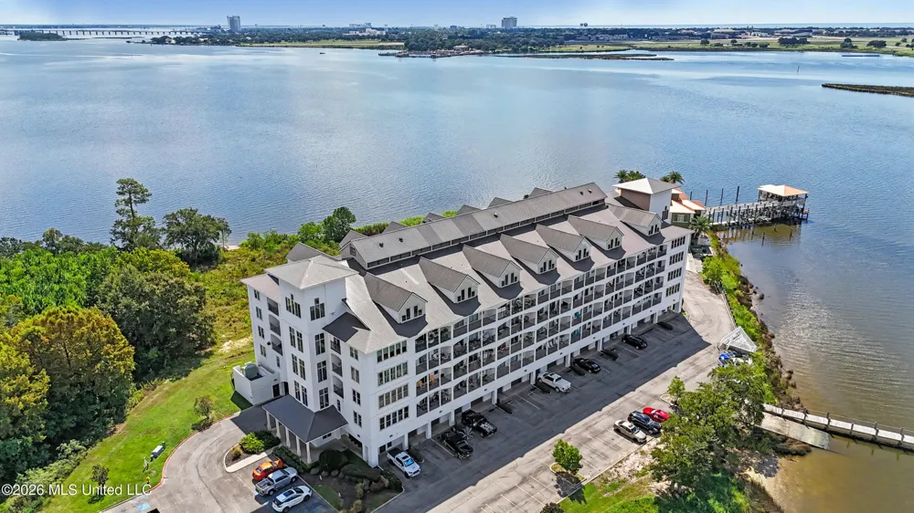 630 Bay Cove Drive Biloxi, MS 39532