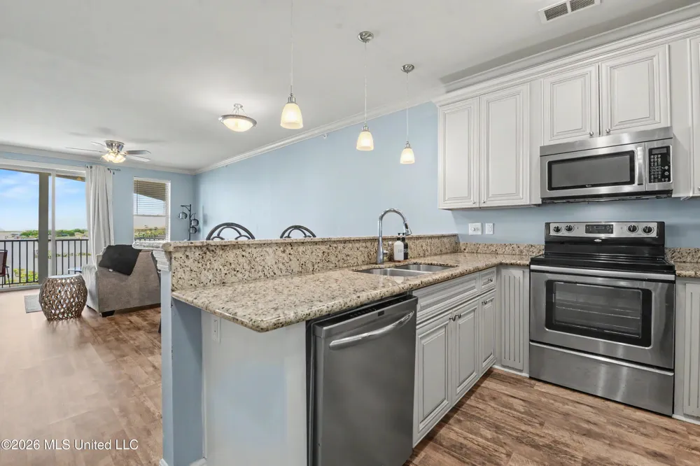 630 Bay Cove Drive Biloxi, MS 39532