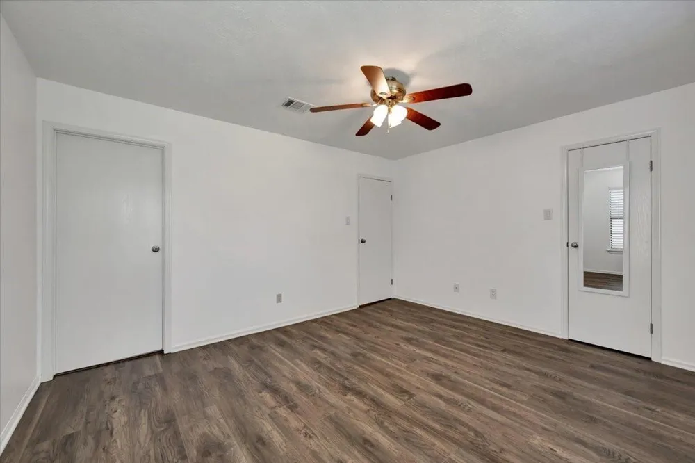 17287 Saturn Lane Houston, TX 77058