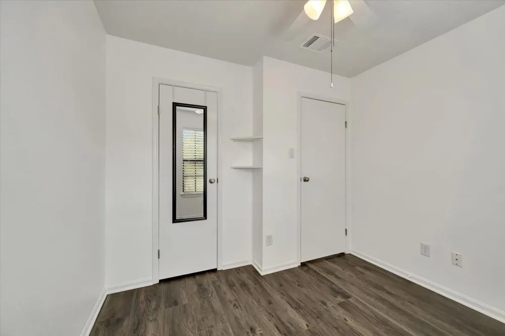 17287 Saturn Lane Houston, TX 77058