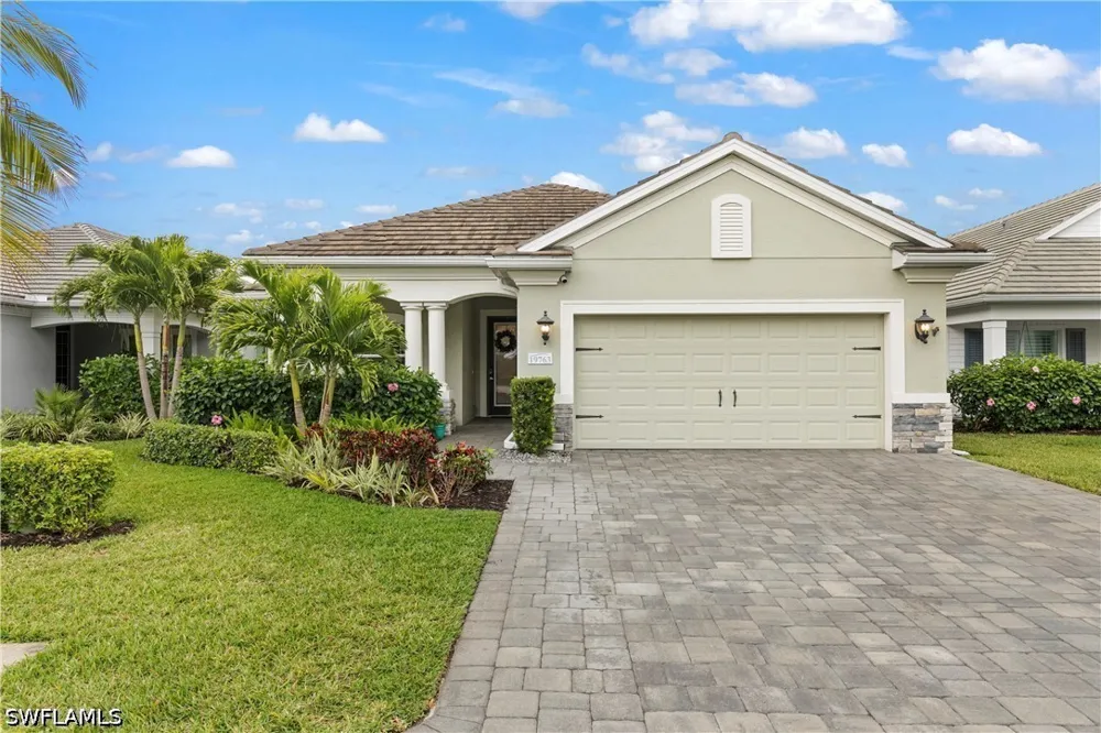 Coconut Harbor Circle Fort Myers, FL 33908