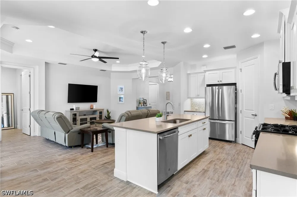 Coconut Harbor Circle Fort Myers, FL 33908
