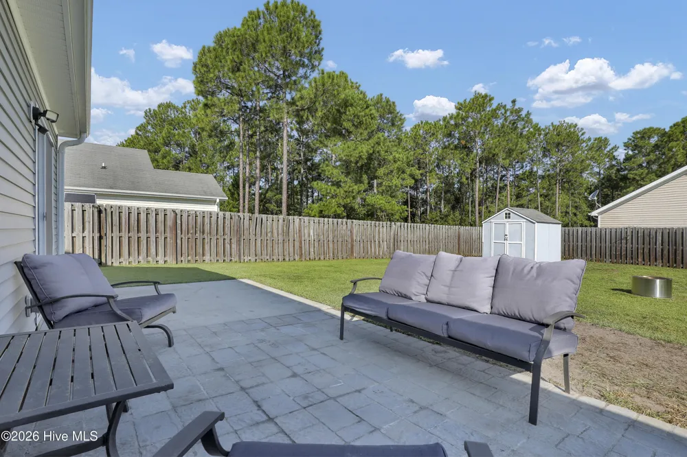 400 Blue Pennant Court Sneads Ferry, NC 28460