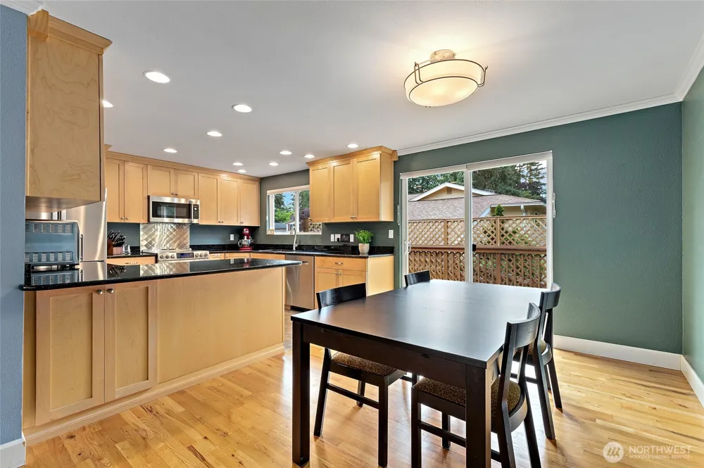 14859 NE 13th Street Bellevue, WA 98007