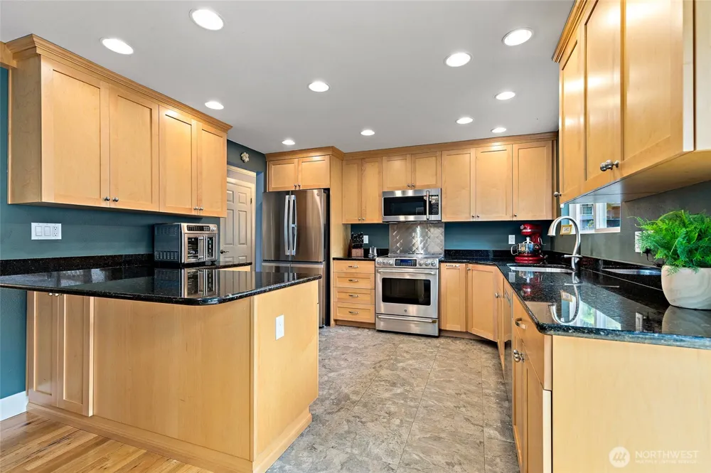 14859 NE 13th Street Bellevue, WA 98007