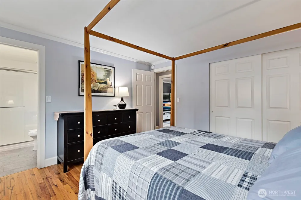14859 NE 13th Street Bellevue, WA 98007
