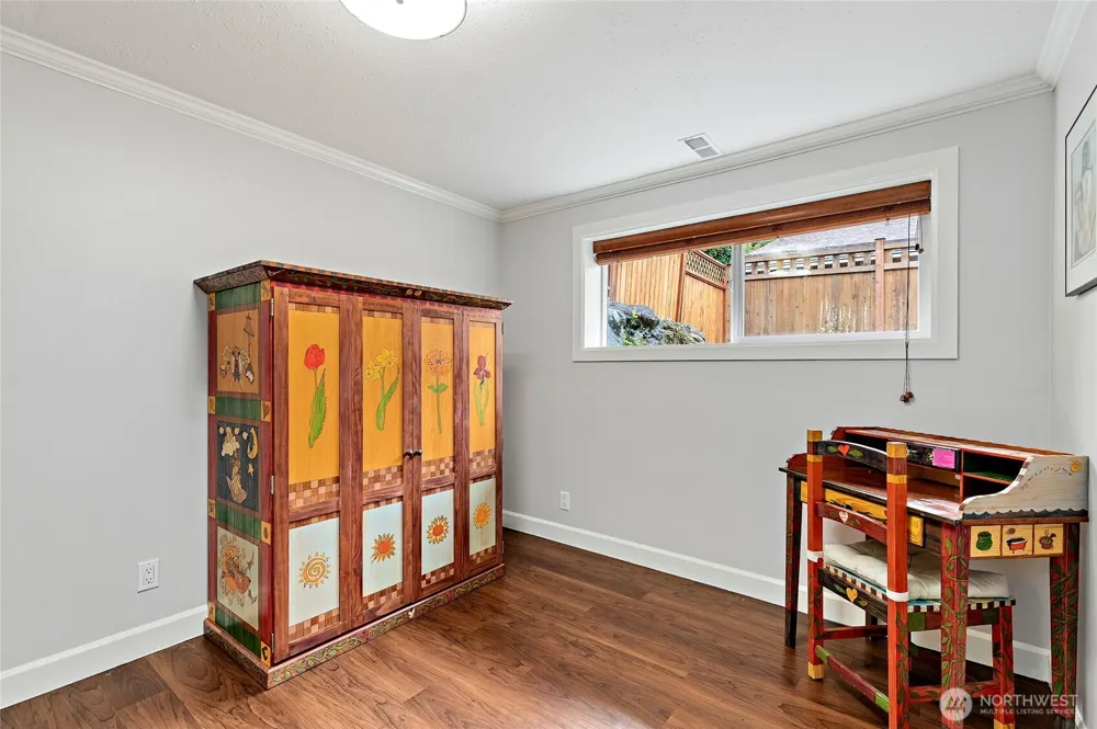 14859 NE 13th Street Bellevue, WA 98007