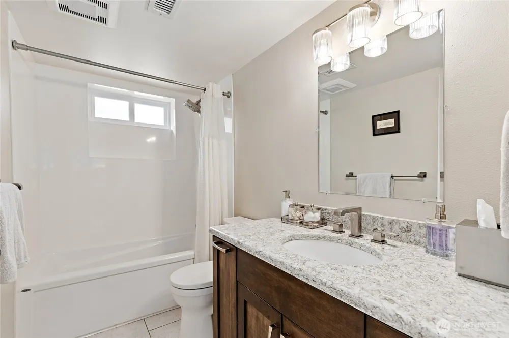 14859 NE 13th Street Bellevue, WA 98007