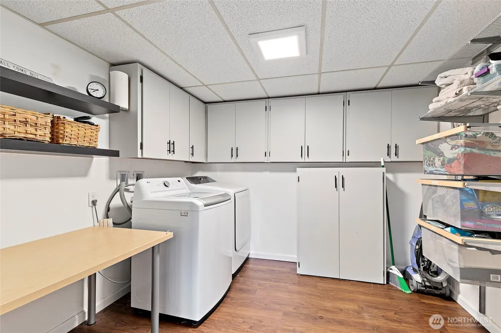14859 NE 13th Street Bellevue, WA 98007