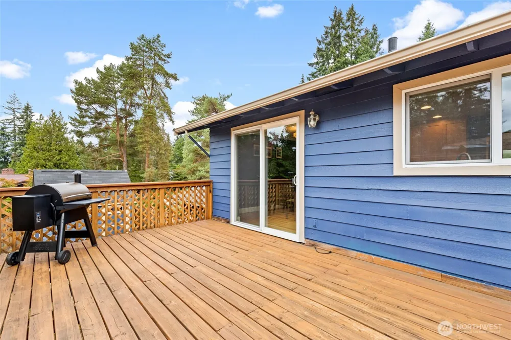 14859 NE 13th Street Bellevue, WA 98007
