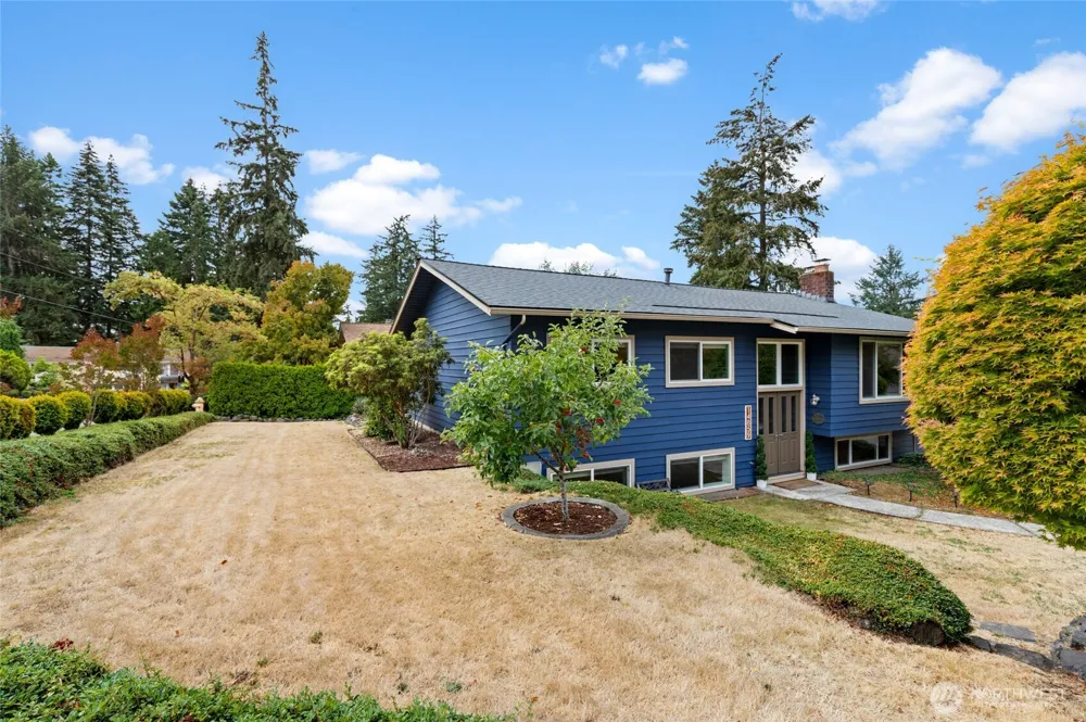 14859 NE 13th Street Bellevue, WA 98007