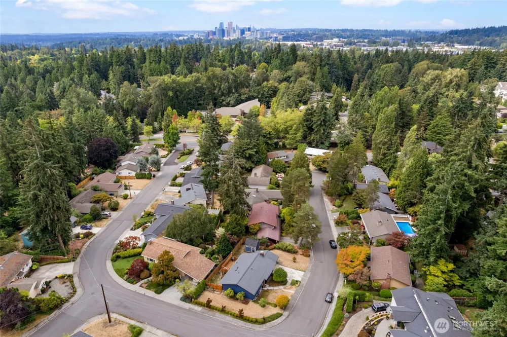 14859 NE 13th Street Bellevue, WA 98007