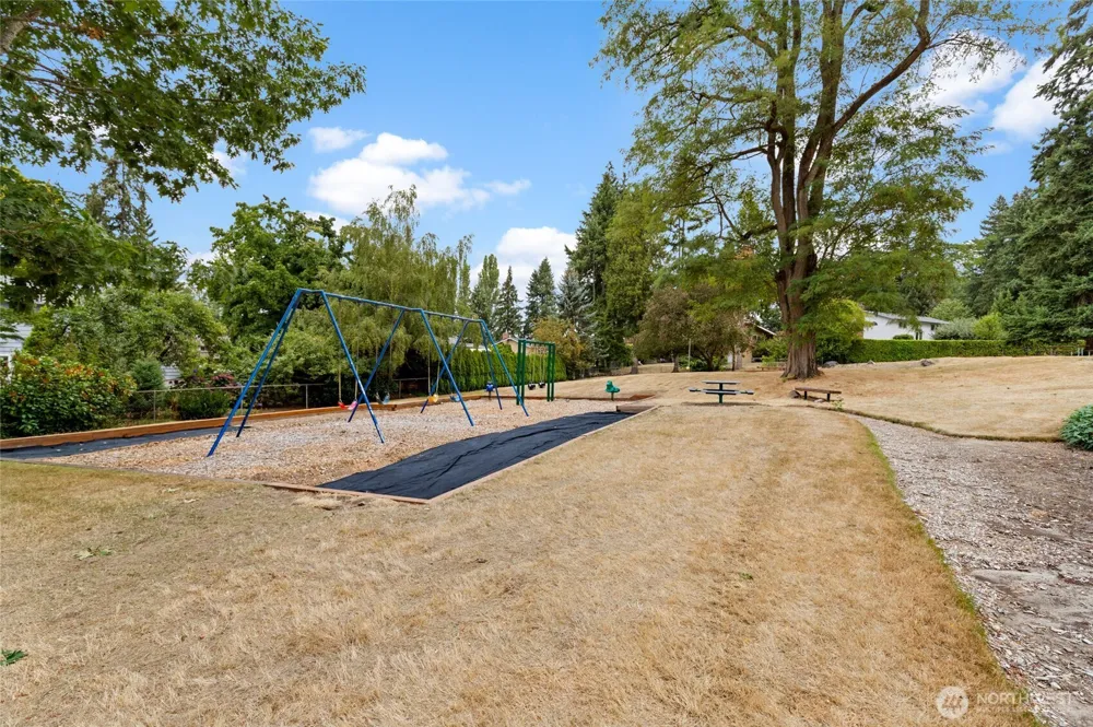 14859 NE 13th Street Bellevue, WA 98007
