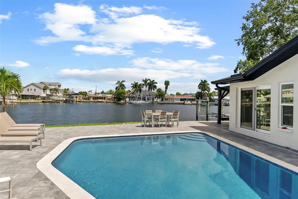 1514 SEA GULL DRIVE S St Petersburg, FL 33707