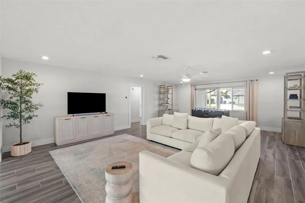 1514 SEA GULL DRIVE S St Petersburg, FL 33707
