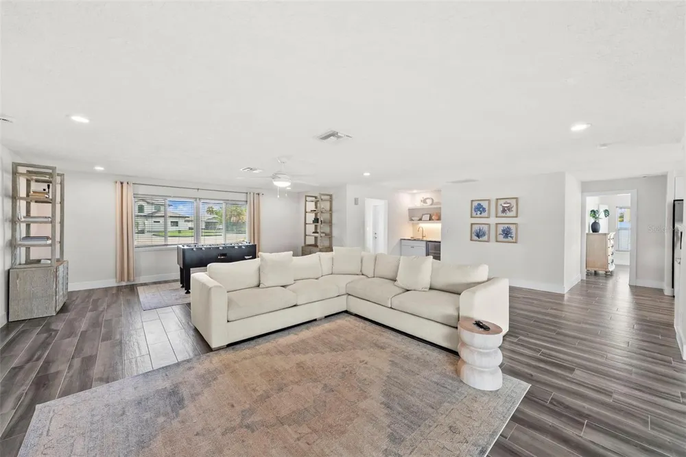 1514 SEA GULL DRIVE S St Petersburg, FL 33707