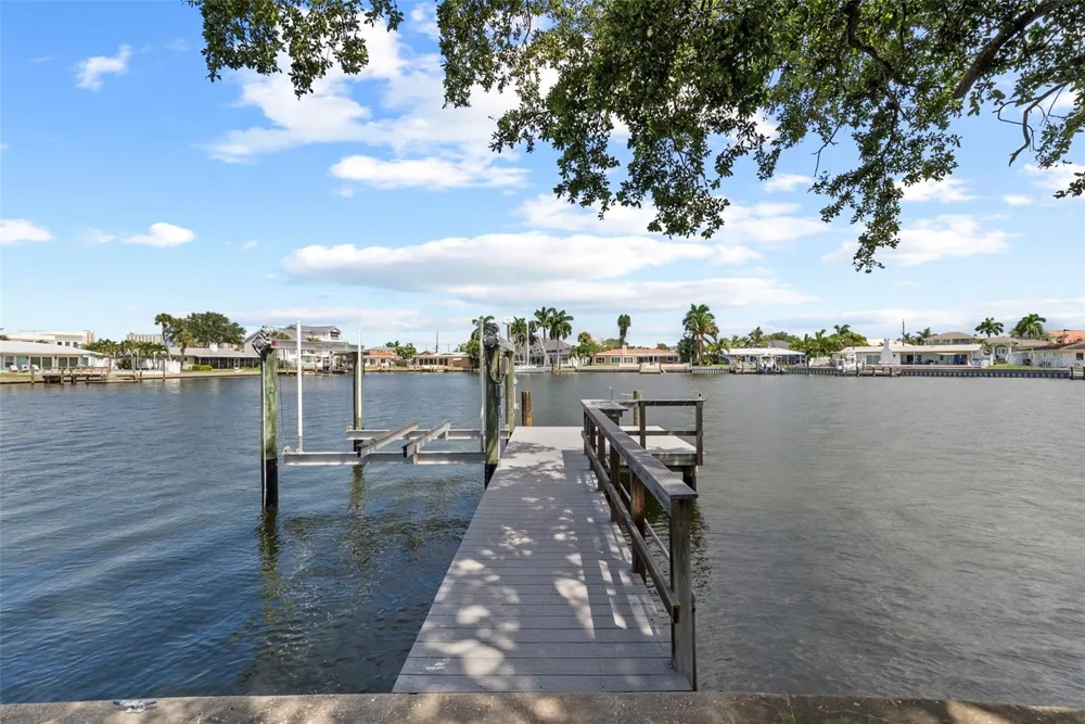 1514 SEA GULL DRIVE S St Petersburg, FL 33707