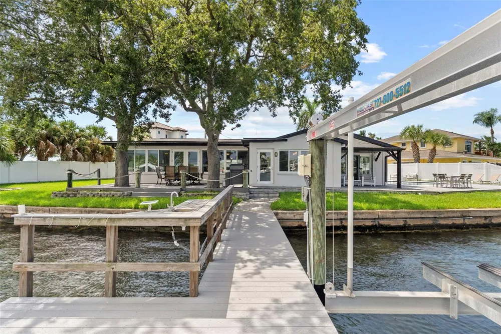 1514 SEA GULL DRIVE S St Petersburg, FL 33707